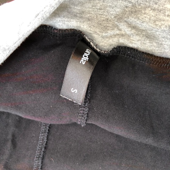 black short - Picture 2 of 3